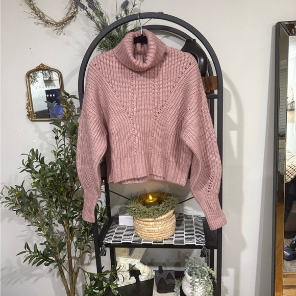Varley Woodrose Rogan Cropped Knit Sweater – Dusty Rose size small - Picture 3 of 9